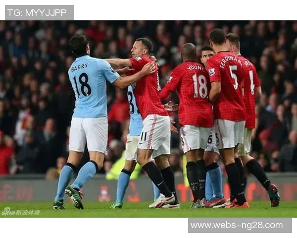 曼联与曼城昨晚激战正酣双方拼尽全力争夺胜利