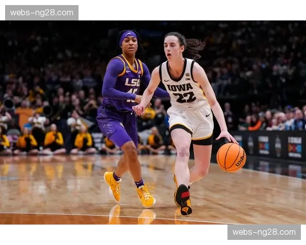 WNBA全明星球员参与“女孩运动日”,鼓励下一代投身体育 WNBA全明星球员参与“女孩运动日”,鼓励下一代投身体育